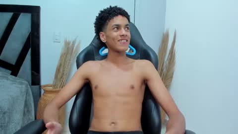 WES online show from December 20, 2025, 2:29 am