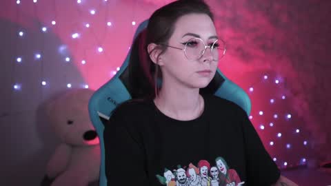 little girl who is always rightLisa online show from December 21, 2024, 9:01 am