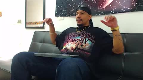 Snapshot of wesleyrogger chatting on November 23, 2025, 5:13 pm Wesley Rogger online show from November 23, 2025, 5:13 pm