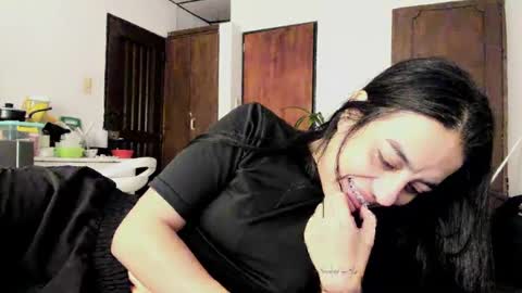 Snapshot of west_ta chatting on March 7, 2025, 6:22 pm tatty online show from March 7, 2025, 6:22 pm