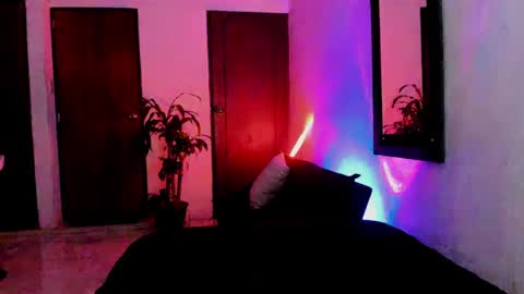 Snapshot of west_ta chatting on March 8, 2025, 2:12 am tatty online show from March 8, 2025, 2:12 am