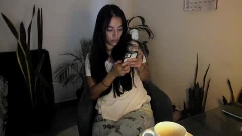 Snapshot of west_ta chatting on September 30, 2025, 10:09 am tatty online show from September 30, 2025, 10:09 am