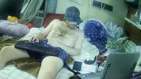 Snapshot of westninja chatting on October 10, 2025, 5:06 am EASTOFF online show from October 10, 2025, 5:06 am