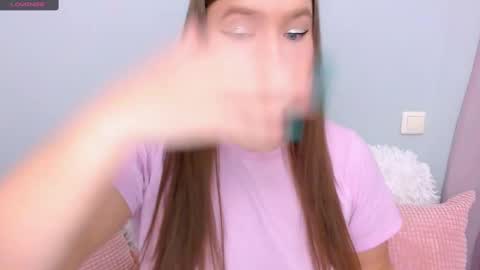 Snapshot of wet__molly chatting on December 24, 2024, 9:00 pm molly online show from December 24, 2024, 9:00 pm