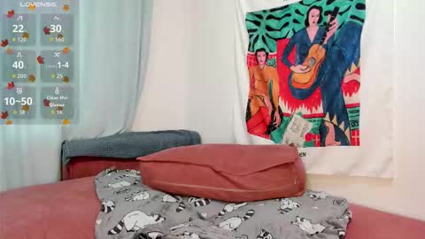   online show from October 28, 2025, 10:08 am