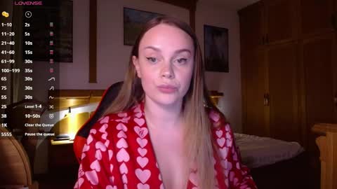 Lana online show from March 23, 2026, 7:51 pm