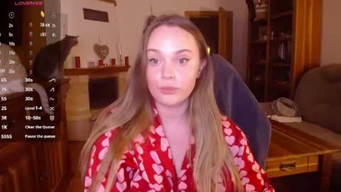 Snapshot of wet_lana chatting on June 26, 2026, 8:35 pm Lana online show from June 26, 2026, 8:35 pm
