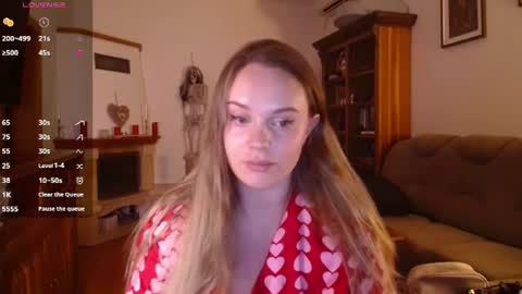 Snapshot of wet_lana chatting on June 28, 2026, 7:42 pm Lana online show from June 28, 2026, 7:42 pm