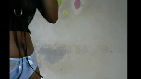 Snapshot of wet_pussy200 chatting on November 12, 2025, 8:48 am Bella online show from November 12, 2025, 8:48 am