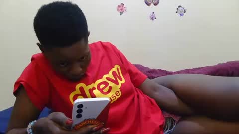 wetberry20 online show from May 12, 2026, 3:09 pm