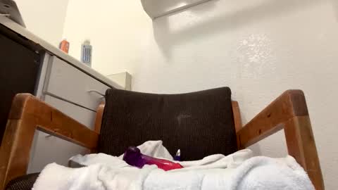 weweeworld online show from April 17, 2026, 9:45 am