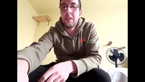 stoffy online show from February 13, 2025, 8:06 am