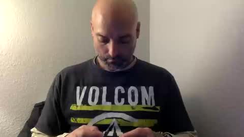 whiskerbiscuit_69 online show from December 3, 2024, 5:53 am