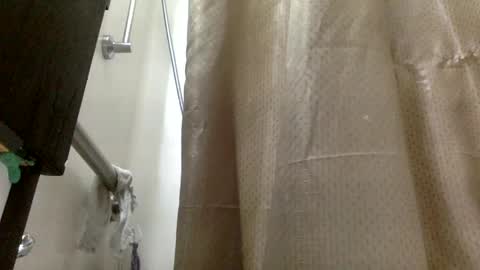 whiskerbiscuit_69 online show from December 23, 2024, 2:13 am