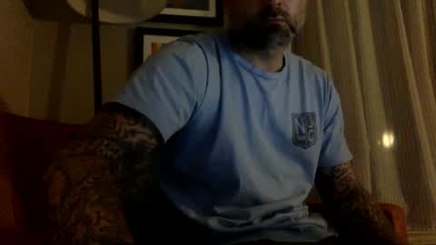 whiskerbiscuit_69 online show from January 20, 2025, 8:30 am