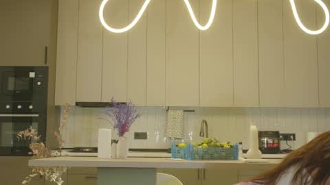 Naomi online show from October 27, 2025, 2:15 am