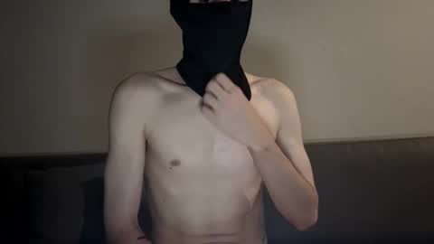 whispero_o online show from October 27, 2025, 12:36 am