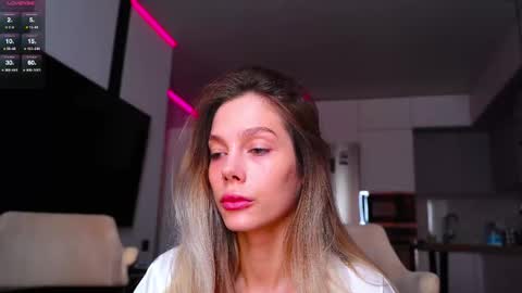 Kate  online show from November 25, 2025, 7:52 am