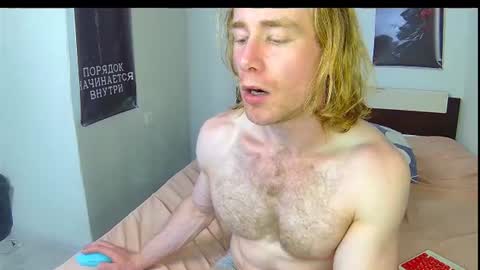 whitebars22 online show from July 18, 2026, 9:02 am