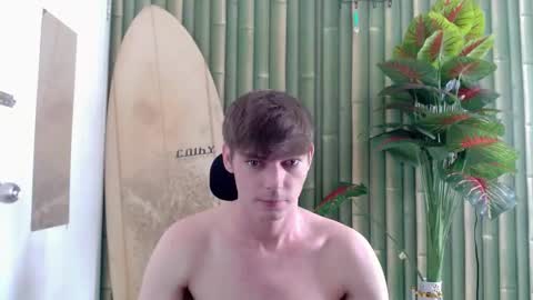 Snapshot of whiteboyinasia chatting on September 9, 2025, 6:24 am Christian online show from September 9, 2025, 6:24 am