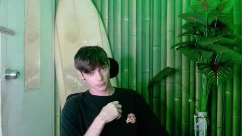 Snapshot of whiteboyinasia chatting on September 12, 2025, 11:10 am Christian online show from September 12, 2025, 11:10 am