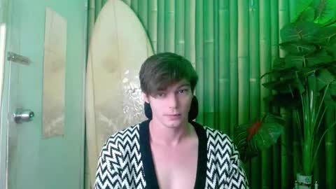 Snapshot of whiteboyinasia chatting on November 2, 2025, 9:33 am Christian online show from November 2, 2025, 9:33 am