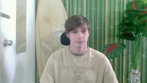 Snapshot of whiteboyinasia chatting on November 4, 2025, 2:32 am Christian online show from November 4, 2025, 2:32 am