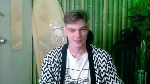 Snapshot of whiteboyinasia chatting on November 11, 2025, 11:43 am Christian online show from November 11, 2025, 11:43 am