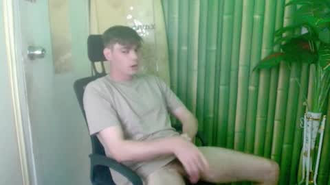 Snapshot of whiteboyinasia chatting on November 20, 2025, 5:07 am Christian online show from November 20, 2025, 5:07 am