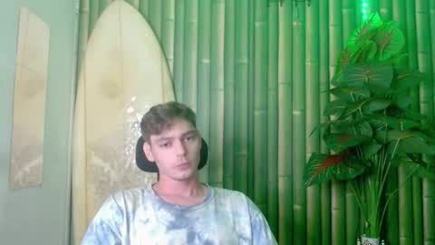 Snapshot of whiteboyinasia chatting on November 29, 2025, 2:09 pm Christian online show from November 29, 2025, 2:09 pm