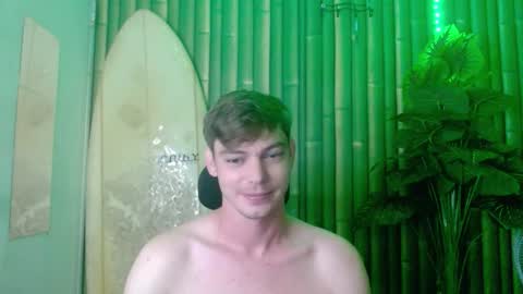 Snapshot of whiteboyinasia chatting on December 4, 2025, 2:15 pm Christian online show from December 4, 2025, 2:15 pm