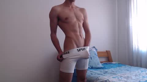 Whiteboymask online show from September 22, 2025, 6:54 pm
