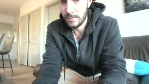 just  str8 stud nut  1000 online show from February 5, 2026, 1:38 pm