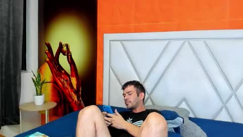 Dylan white online show from October 6, 2025, 6:05 pm