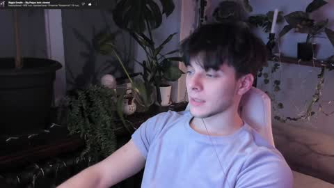 Gus online show from December 22, 2024, 8:58 pm