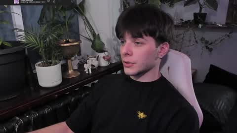 Gus online show from February 7, 2025, 8:42 pm