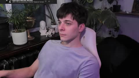 Gus online show from March 9, 2025, 8:42 pm