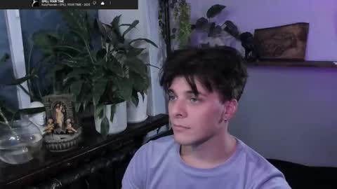 Gus online show from October 3, 2025, 8:06 pm