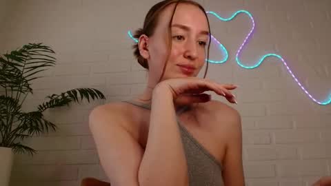 Snapshot of whiteprincessluna chatting on May 10, 2026, 1:05 pm You wont find me here on Saturdays and Sundays online show from May 10, 2026, 1:05 pm