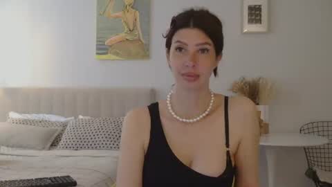 Snapshot of whitequeen888 chatting on June 17, 2026, 4:37 am White Queen online show from June 17, 2026, 4:37 am