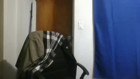 whiteyrm online show from February 22, 2025, 2:08 pm