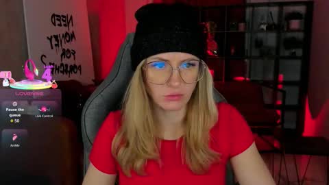 Snapshot of whitneypunnch chatting on February 2, 2026, 3:11 pm whitneypunnch online show from February 2, 2026, 3:11 pm