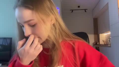 Alisa online show from January 8, 2025, 6:20 am