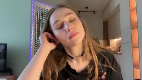 Alisa online show from January 21, 2025, 10:08 am