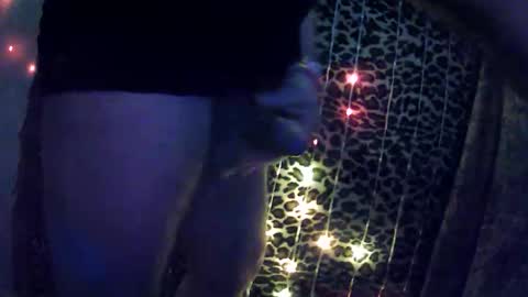 whor4mor online show from February 6, 2026, 1:03 pm