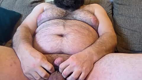 whorekneeweeny online show from January 18, 2026, 6:34 pm