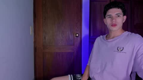 whos_he online show from January 16, 2026, 12:14 am