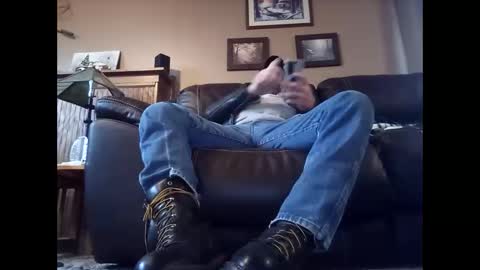 wibootdude online show from December 18, 2024, 7:08 pm