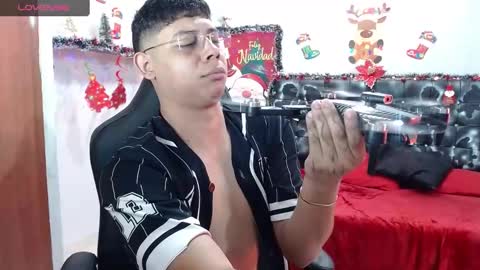 Snapshot of wiilliam_20 chatting on December 20, 2024, 2:27 pm wiilliam online show from December 20, 2024, 2:27 pm