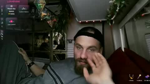 Snapshot of wilclyde1996 chatting on November 28, 2025, 3:20 am wilclyde1996 online show from November 28, 2025, 3:20 am